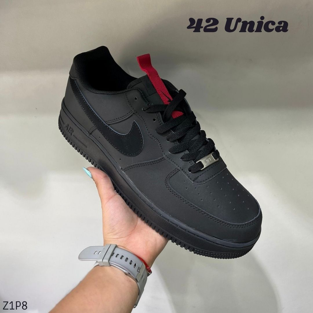 AF1 NEGRO ROJO (40)